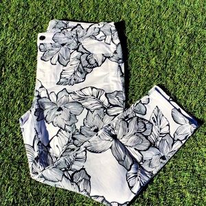 Chico’s So Slimming Girlfriend Ankle size 2.5